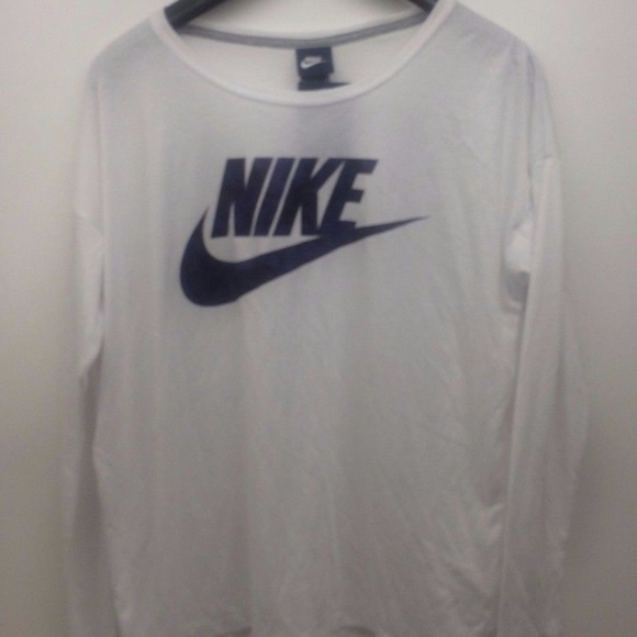 Nike Women's Essential Long Sleeve Blouse Sz M - Picture 2 of 3